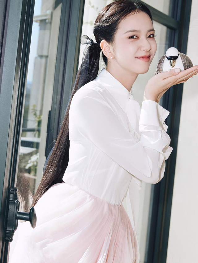 Lý do khiến Jisoo (BLACKPINK) bật khóc đẫm lệ ở Paris Fashion Week- Ảnh 8.