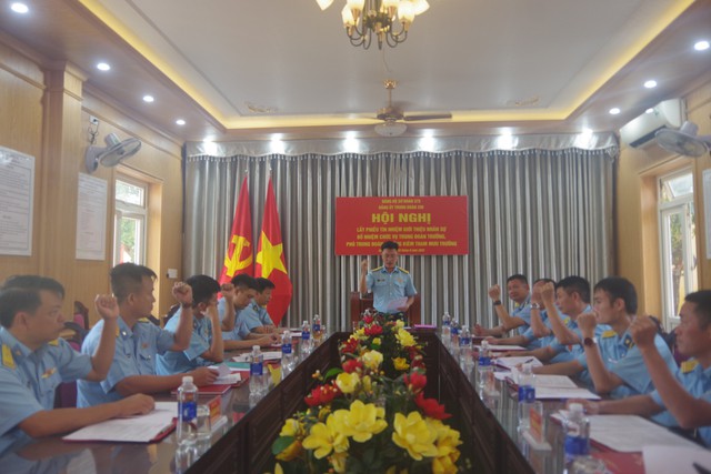 Trung đo&agrave;n ra-đa 290 khẩn trương trở lại nhiệm vụ sau kỳ nghỉ lễ 2-9 - Ảnh 1.