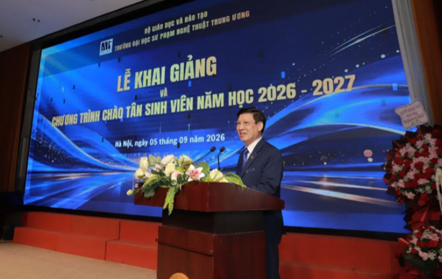 Trường Đại học Sư phạm Nghệ thuật Trung ương khai giảng năm học mới: tự h&agrave;o d&ograve;ng chảy s&aacute;ng tạo, vươn tầm bức ph&aacute; trong kỷ nguy&ecirc;n số - Ảnh 1.