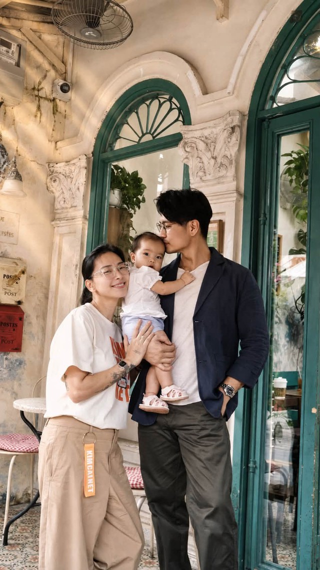 Huy Trần đọc truyện cho con gái nghe mỗi tối, 1 hành động của cô bé khiến ba mẹ tan chảy- Ảnh 5.