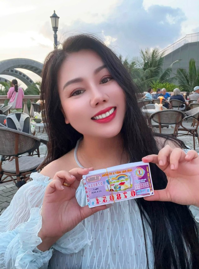Số tiền thưởng nữ nghệ sĩ Việt nhận được khi c&ugrave;ng l&uacute;c tr&uacute;ng 160 tờ v&eacute; số ng&agrave;y 3/9- Ảnh 1.