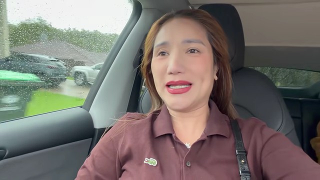 Nữ NSƯT đi l&agrave;m shipper ở &Uacute;c - Ảnh 1.