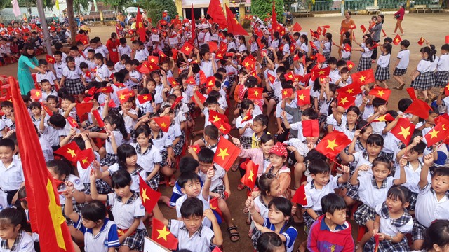 TP. Hồ Chí Minh giao tự chủ tài chính cho 237 đơn vị giáo dục: Hơn 3.848 tỷ đồng vẫn là “bệ đỡ” ngân sách - Ảnh 2.