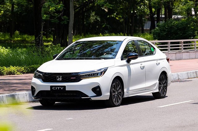 Ô tô Honda đồng loạt giảm giá rất sâu, mẫu sedan "gánh doanh số" rẻ chưa từng có - Ảnh 1.