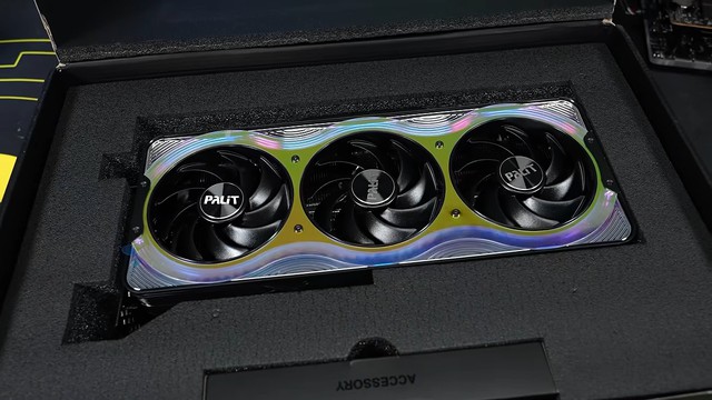 Chi 1.800 euro mua RTX 5090, game thủ nhận về chiếc card không có cả GPU lẫn bộ nhớ- Ảnh 2.