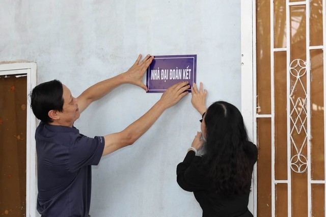 IUH lan tỏa yêu thương từ hành trình tri ân tại xã Hòa Hiệp - Ảnh 1.