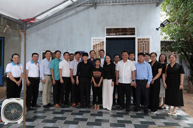 IUH lan tỏa yêu thương từ hành trình tri ân tại xã Hòa Hiệp - Ảnh 4.