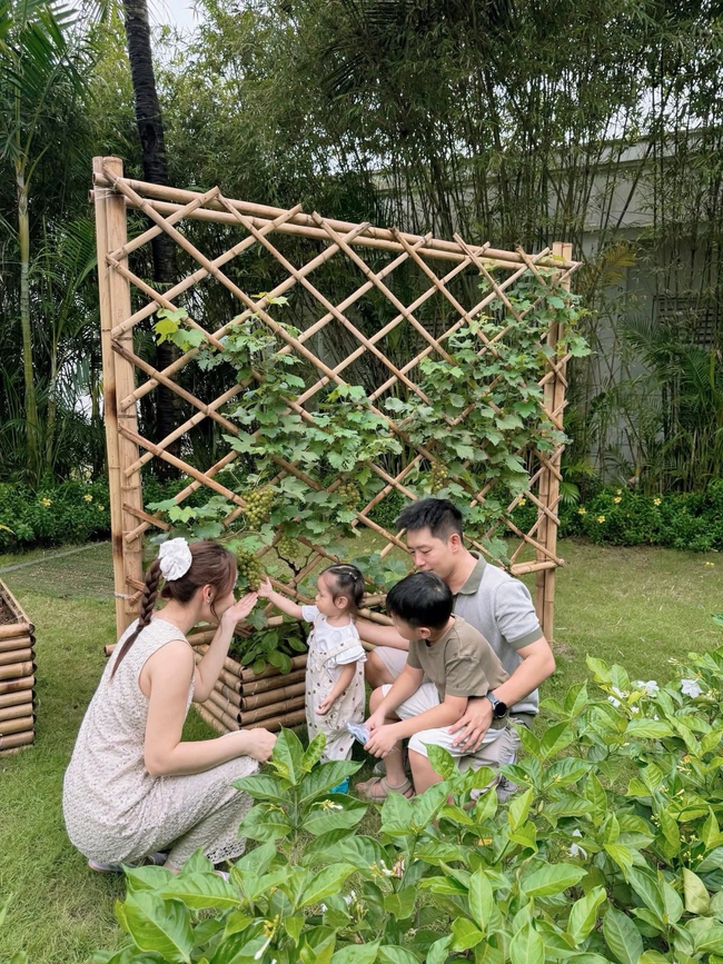 Hot mom Trinh Phạm thẳng thắn chia sẻ: “Làm mẹ 2 con, mình không xấu hổ để thừa nhận rằng…”- Ảnh 3.