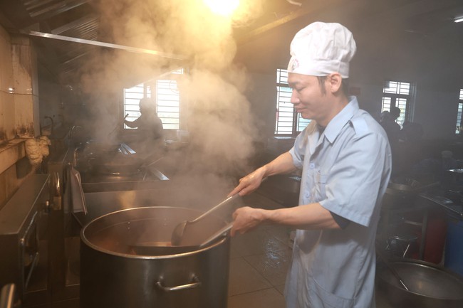 Những người lính giữ lửa- Ảnh 1.