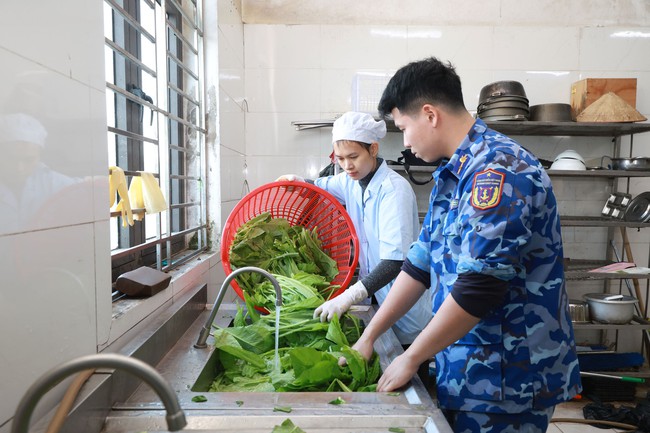 Những người lính giữ lửa- Ảnh 2.