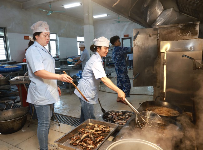 Những người lính giữ lửa- Ảnh 5.