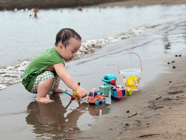 Mẹ bỉm theo chủ nghĩa cho con "x&ecirc; dịch" sớm: Những chuyến đi đến v&ugrave;ng trời mới đ&atilde; mang về 1 em b&eacute; dạn dĩ như thế n&agrave;o?- Ảnh 6.