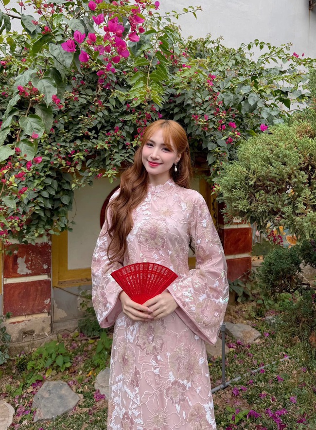 Lộ bằng chứng Hòa Minzy trả tiền thuê fan tới ủng hộ mình?- Ảnh 5. Lộ bằng chứng Hòa Minzy trả tiền thuê fan tới ủng hộ mình?- Ảnh 5.