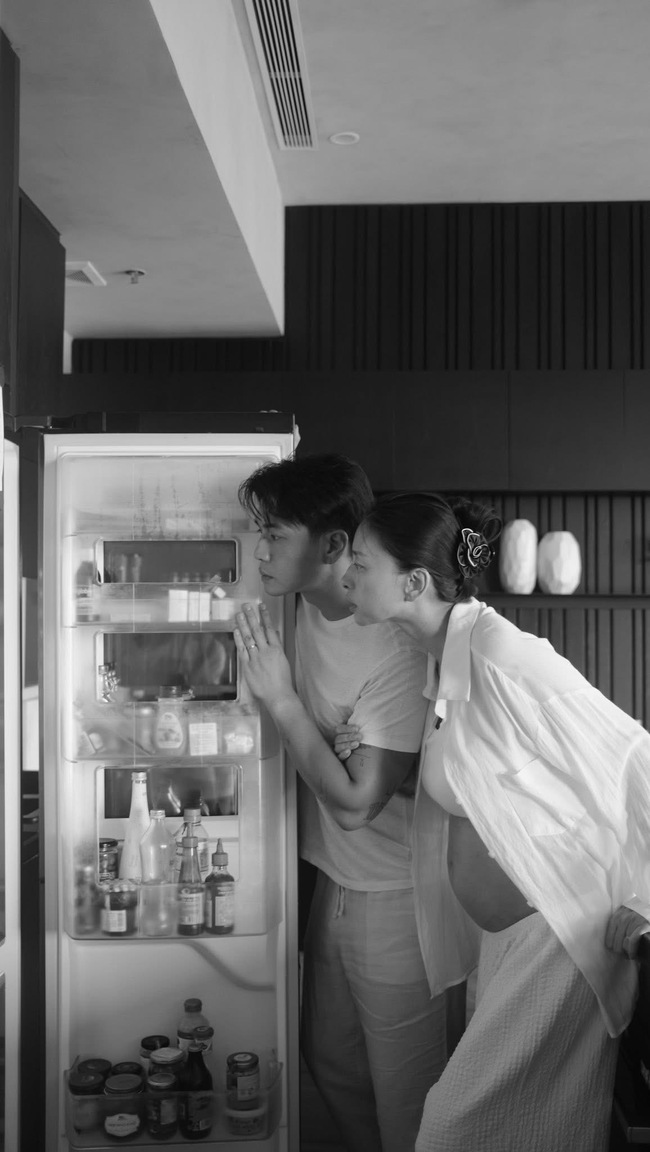 Ngô Thanh Vân khoe cận cảnh bụng bầu, tiết lộ tình trạng hiện tại khi mang thai ở tuổi 46 khiến dân tình xót xa- Ảnh 8. Ngô Thanh Vân khoe cận cảnh bụng bầu, tiết lộ tình trạng hiện tại khi mang thai ở tuổi 46 khiến dân tình xót xa- Ảnh 8.
