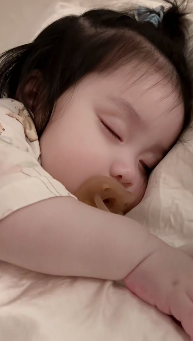 Khủng hoảng giấc ngủ: Cơn bão âm thầm nhưng dữ dội khiến các mẹ phải khiếp sợ!- Ảnh 4. Khủng hoảng giấc ngủ: Cơn bão âm thầm nhưng dữ dội khiến các mẹ phải khiếp sợ!- Ảnh 4.