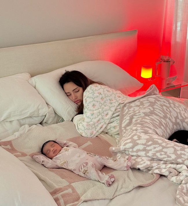 Sự khác biệt trong tính cách của bé gái được ngủ cùng mẹ và bé gái thường xuyên ngủ cùng với... người giúp việc- Ảnh 3. Sự khác biệt trong tính cách của bé gái được ngủ cùng mẹ và bé gái thường xuyên ngủ cùng với... người giúp việc- Ảnh 3.