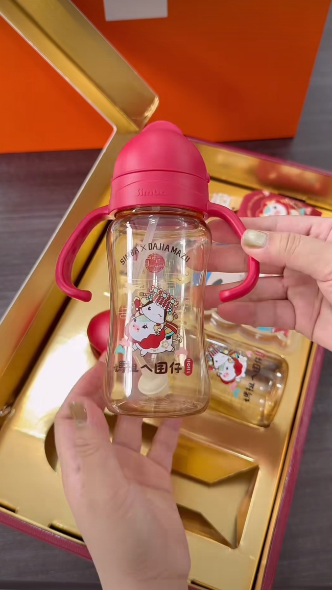 Ngắm 4 set bình sữa "lạ tai lạ mắt" của thương hiệu SIMBA X MARU có giá "chỉ" 15 triệu!- Ảnh 8.