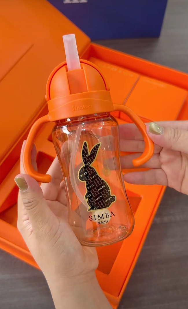 Ngắm 4 set bình sữa "lạ tai lạ mắt" của thương hiệu SIMBA X MARU có giá "chỉ" 15 triệu!- Ảnh 3.