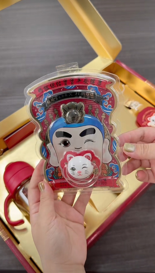 Ngắm 4 set bình sữa "lạ tai lạ mắt" của thương hiệu SIMBA X MARU có giá "chỉ" 15 triệu!- Ảnh 21.