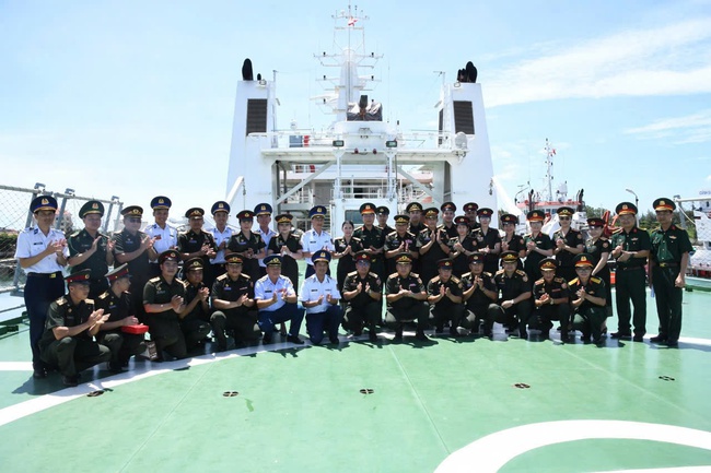 Tuổi trẻ Cảnh sát biển Việt Nam xung kích, sáng tạo xây dựng đơn vị vững mạnh toàn diện, mẫu mực, tiêu biểu- Ảnh 1. Tuổi trẻ Cảnh sát biển Việt Nam xung kích, sáng tạo xây dựng đơn vị vững mạnh toàn diện, mẫu mực, tiêu biểu- Ảnh 1.
