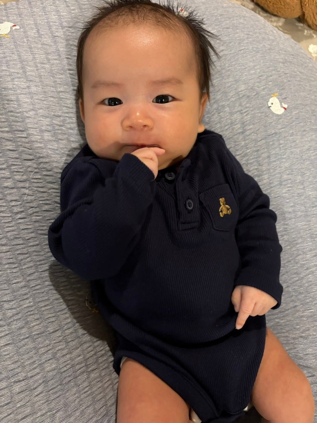 Hot mom Yến Phương đăng tải bức ảnh quý tử Liam nhưng chia sẻ của cô khiến nhiều mẹ bỉm bùi ngùi theo- Ảnh 2. Hot mom Yến Phương đăng tải bức ảnh quý tử Liam nhưng chia sẻ của cô khiến nhiều mẹ bỉm bùi ngùi theo- Ảnh 2.
