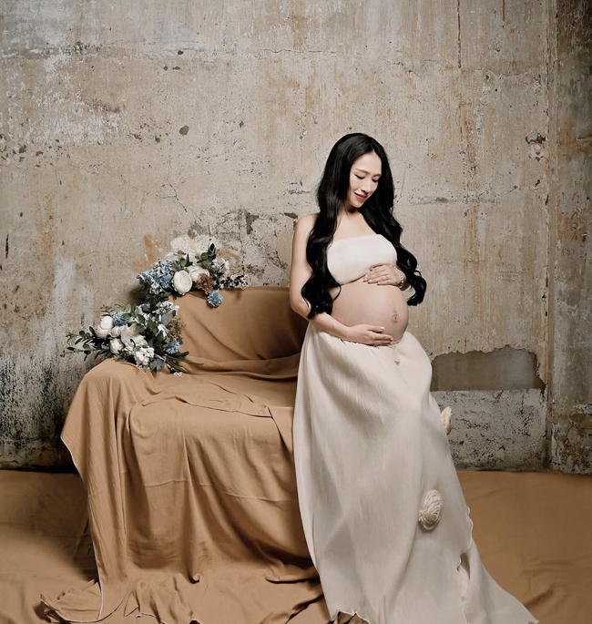 Giữa đêm khuya, ái nữ nhà đại gia Minh Nhựa nhập viện, dân tình xôn xao nghi hot mom trẻ sắp lâm bồn- Ảnh 5. Giữa đêm khuya, ái nữ nhà đại gia Minh Nhựa nhập viện, dân tình xôn xao nghi hi88. com trẻ sắp lâm bồn- Ảnh 5.