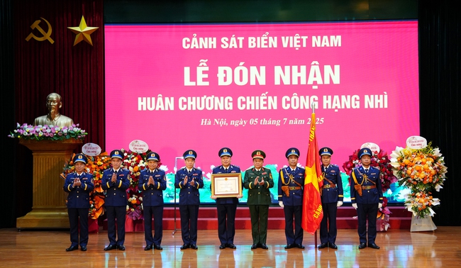 Sẵn sàng tạo bước đột phá, chuyển mình trong thời kỳ mới - Ảnh 2. Sẵn sàng tạo bước đột phá, chuyển mình trong thời kỳ mới - Ảnh 2.