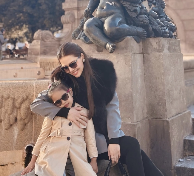 Ngắm ảnh hot mom Ngắm ảnh hot mom