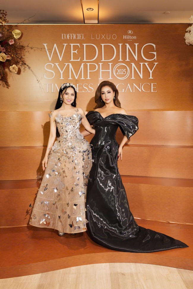 Hà Phương xuất hiện lộng lẫy như công chúa, sánh bước cùng em gái Minh Tuyết tại show Chung Thanh Phong- Ảnh 3.