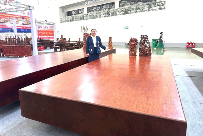 Gỗ Qu&yacute; T&agrave;i Anh tham gia Hội chợ Triển l&atilde;m M&ugrave;a Xu&acirc;n 2026 &ndash; H&agrave;nh tr&igrave;nh kết nối gi&aacute; trị Việt ra thế giới- Ảnh 4.