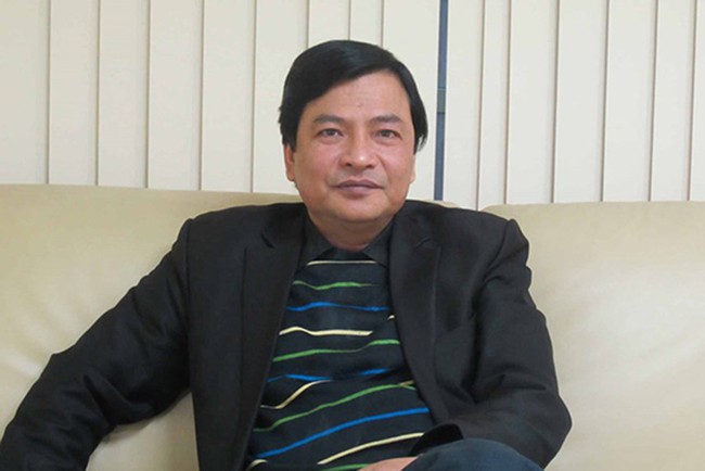 Nam NSND được con ri&ecirc;ng của vợ 2 gọi l&agrave; &ldquo;ba&rdquo;, hạnh ph&uacute;c b&ecirc;n người vợ thật th&agrave;, ng&acirc;y ng&ocirc; trong căn hộ 150m2.- Ảnh 1.