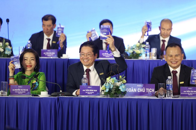 Đại hội hội doanh nghiệp trẻ H&agrave; Nội kh&oacute;a IX phi&ecirc;n thứ nhất- Ảnh 1.