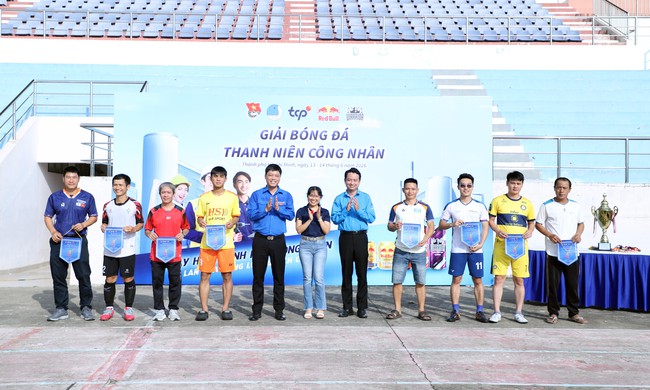 8 đội b&oacute;ng tranh t&agrave;i tại Giải b&oacute;ng đ&aacute; nam Thanh ni&ecirc;n c&ocirc;ng nh&acirc;n năm 2026 Th&agrave;nh phố Hồ Ch&iacute; Minh- Ảnh 1.