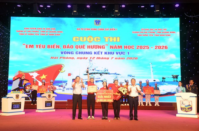 S&ocirc;i nổi v&ograve;ng thi cấp khu vực &ldquo;Em y&ecirc;u biển đảo qu&ecirc; hương&rdquo;
tại th&agrave;nh phố Hải Ph&ograve;ng

- Ảnh 8.