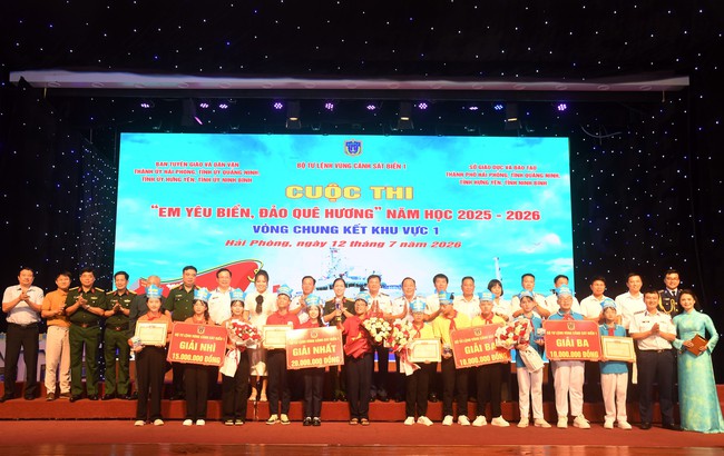 S&ocirc;i nổi v&ograve;ng thi cấp khu vực &ldquo;Em y&ecirc;u biển đảo qu&ecirc; hương&rdquo;
tại th&agrave;nh phố Hải Ph&ograve;ng

- Ảnh 9.