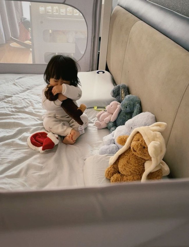 V&igrave; sao người xưa ki&ecirc;ng chụp ảnh trẻ sơ sinh khi đang ngủ?- Ảnh 2.