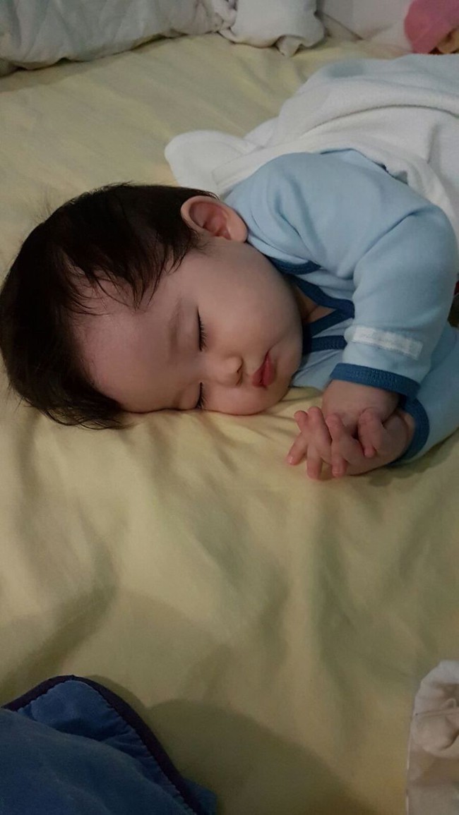 V&igrave; sao người xưa ki&ecirc;ng chụp ảnh trẻ sơ sinh khi đang ngủ?- Ảnh 5.