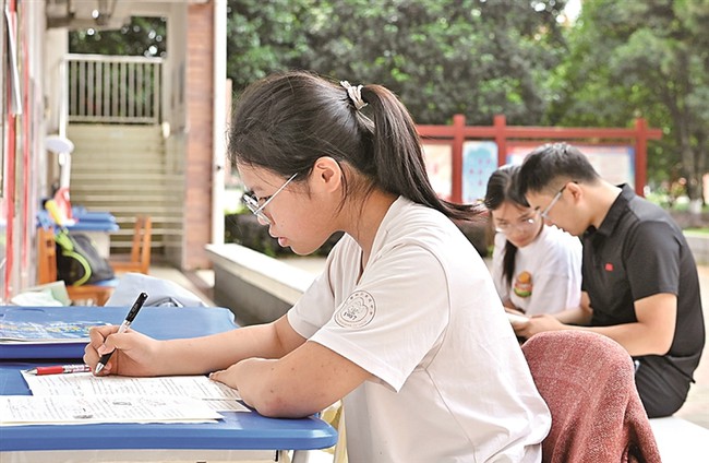 GVCN 20 năm kinh nghiệm cảnh b&aacute;o: Đừng l&agrave;m 3 điều n&agrave;y nếu kh&ocirc;ng muốn tương lai bế tắc, m&ugrave; mịt- Ảnh 2.