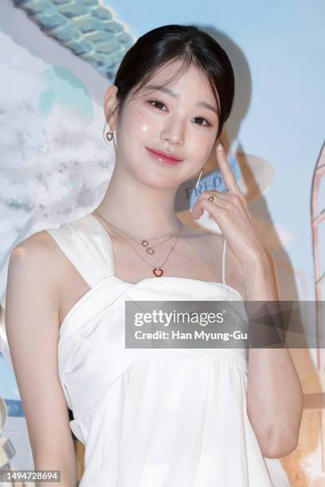 Xinh thôi chưa đủ, công chúa Kpop còn có làn da đỉnh chạm nóc- Ảnh 16. Xinh thôi chưa đủ, công chúa Kpop còn có làn da đỉnh chạm nóc- Ảnh 16.