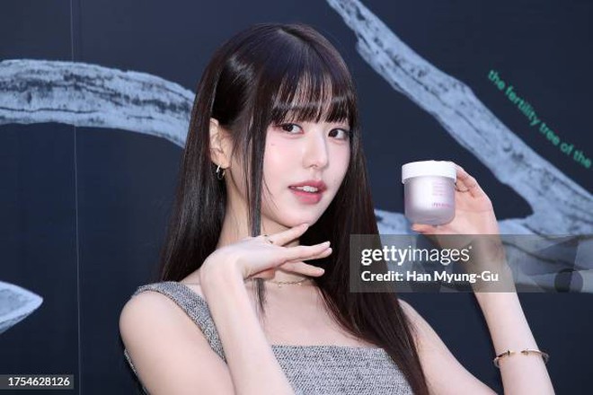 Xinh thôi chưa đủ, công chúa Kpop còn có làn da đỉnh chạm nóc- Ảnh 12. Xinh thôi chưa đủ, công chúa Kpop còn có làn da đỉnh chạm nóc- Ảnh 12.