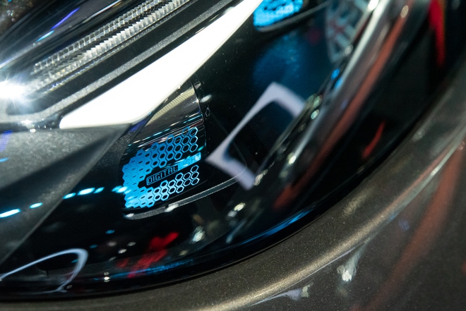 Mercedes-Maybach EQS 680 vừa ra mắt Việt Nam đã có khách chốt luôn tại sự kiện: Giá 7,61 tỷ, 3 màn hình, mạnh gần 660 mã lực, chạy 611km/sạc- Ảnh 6. Mercedes-Maybach EQS 680 vừa ra mắt Việt Nam đã có khách chốt luôn tại sự kiện: Giá 7,61 tỷ, 3 màn hình, mạnh gần 660 mã lực, chạy 611km/sạc- Ảnh 6.
