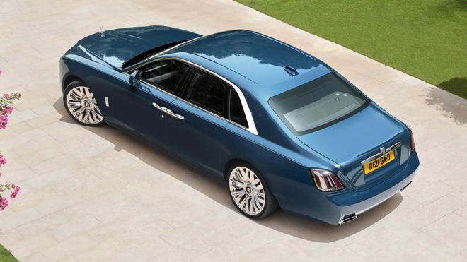 Rolls-Royce Ghost 2025 ra mắt: Thiết kế sửa nhẹ, nội thất lột xác với công nghệ đỉnh cao từ BMW- Ảnh 3.