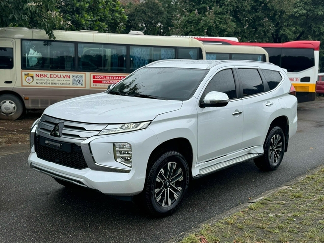 Sắp hết năm 2024 nhưng đại lý vẫn miệt mài xả kho Mitsubishi Pajero Sport 2023: Giảm sâu nhất 270 triệu đồng, giá khởi điểm ngang Hyundai Tucson- Ảnh 4.