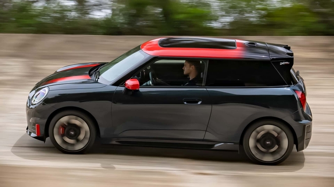 MINI JCW điện đầu tiên ra mắt: Mạnh 255 mã lực, 0-100km/h trong 5,9 giây, có chế độ ‘boost’ cực mạnh tức thời- Ảnh 4.