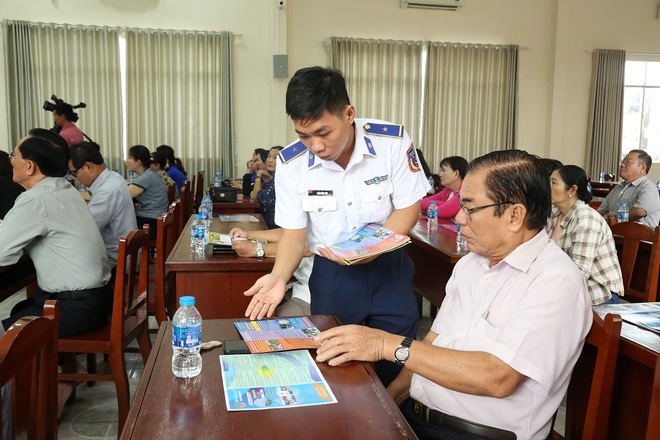 Bộ Tư lệnh Vùng Cảnh sát biển 4 tuyên truyền, phổ biến pháp luật tại thành phố Phú Quốc- Ảnh 7.