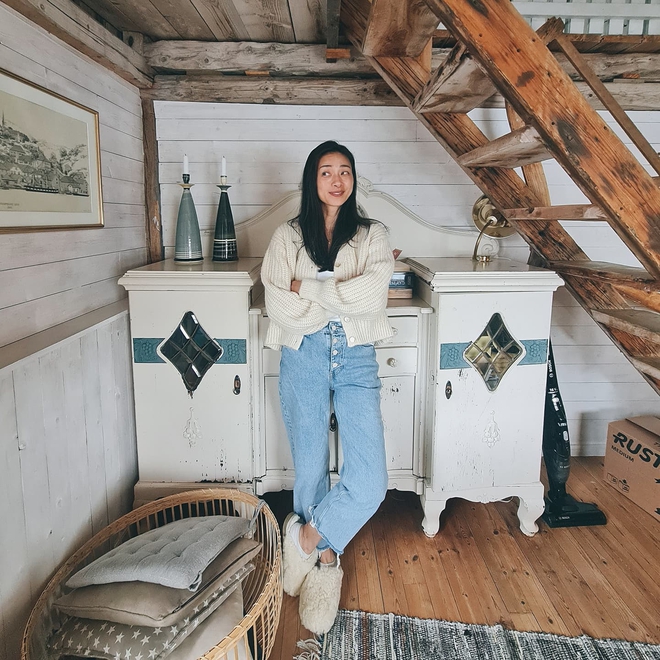Nữ diễn viên Việt trẻ hơn nhiều so với tuổi 45, style năng động mà vẫn sang- Ảnh 13. Nữ diễn viên Việt trẻ hơn nhiều so với tuổi 45, style năng động mà vẫn sang- Ảnh 13.
