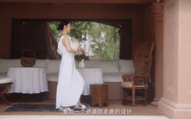 Tiên nữ thích mặc hở giờ hóa phú bà sống trong biệt thự 20.000m2, nuôi chó 21 tỷ- Ảnh 13. Tiên nữ thích mặc hở giờ hóa phú bà sống trong biệt thự 20.000m2, nuôi chó 21 tỷ- Ảnh 13.