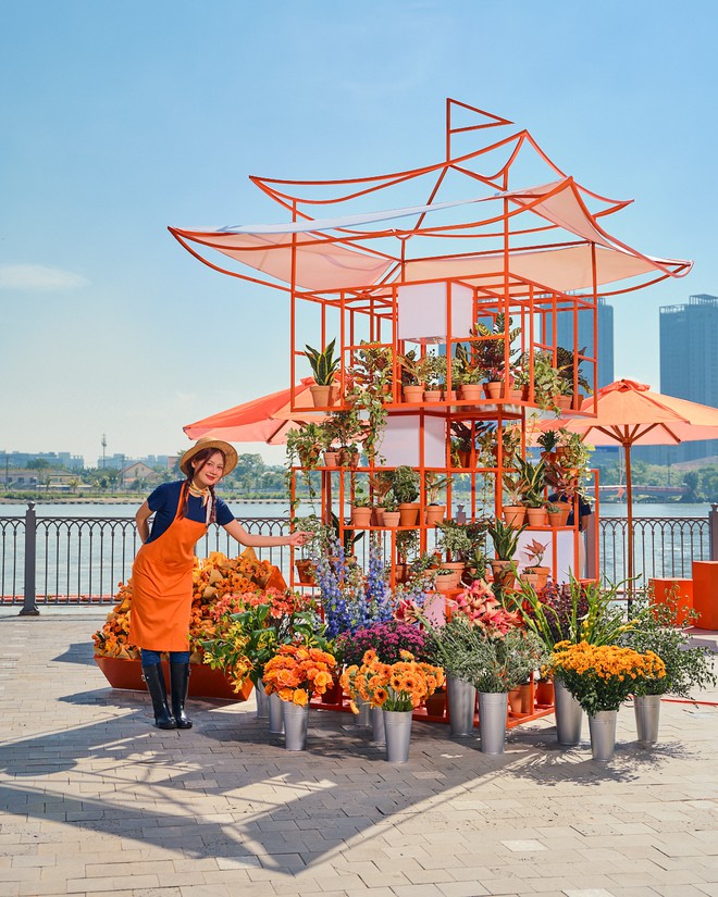 Kiosk Le Monde d'Hermès - sạp báo xa xỉ mang tính biểu tượng của Paris cập bến Sài Gòn, sao Việt nô nức kéo tới check-in - Ảnh 17.