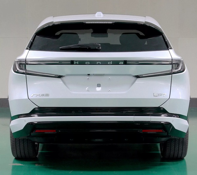 Honda Ye P7 - 'CR-V của làng xe điện' lộ thông số: Thiết kế gợi nhớ đến Toyota Crown- Ảnh 3. Honda Ye P7 - 'CR-V của làng xe điện' lộ thông số: Thiết kế gợi nhớ đến Toyota Crown- Ảnh 3.