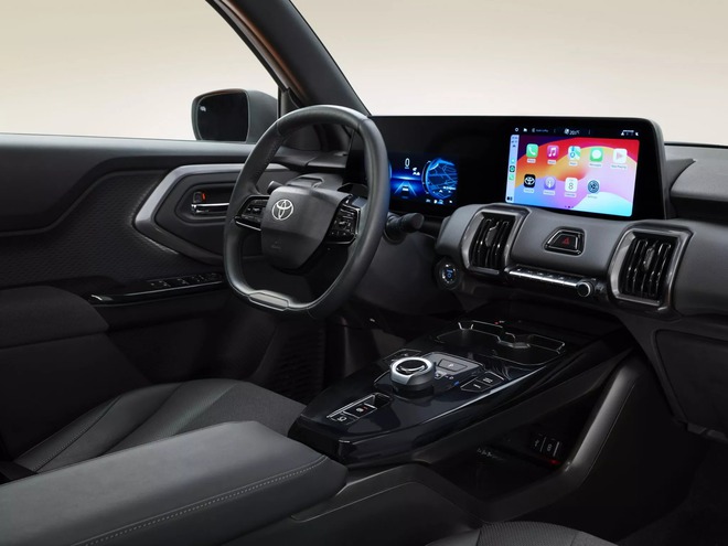 Toyota Urban Cruiser ra mắt: ‘Ruột’ Suzuki Vitara, nhiều công nghệ xịn, có AWD- Ảnh 10. Toyota Urban Cruiser ra mắt: ‘Ruột’ Suzuki Vitara, nhiều công nghệ xịn, có AWD- Ảnh 10.